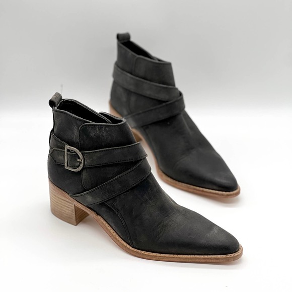 FREE PEOPLE Back Loop Ankle Boot Womens 38 Black Leather Buckle Strap NWOB - Picture 1 of 9